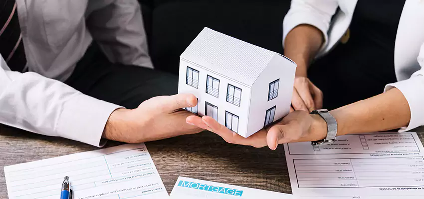 How We Determine Your Sell House for Cash Offer in Smithtown, New York?